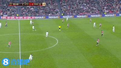 西雅图水手队王牌投手卡斯蒂略在 2023 赛季展现顶级压制力